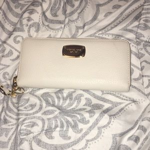 Michael Kors Wallet/wristlet